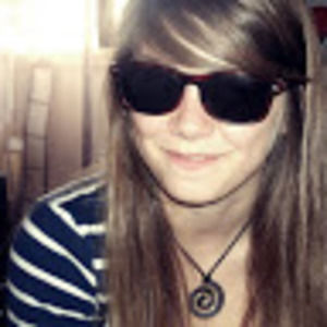 Meet your Posher, Alexia